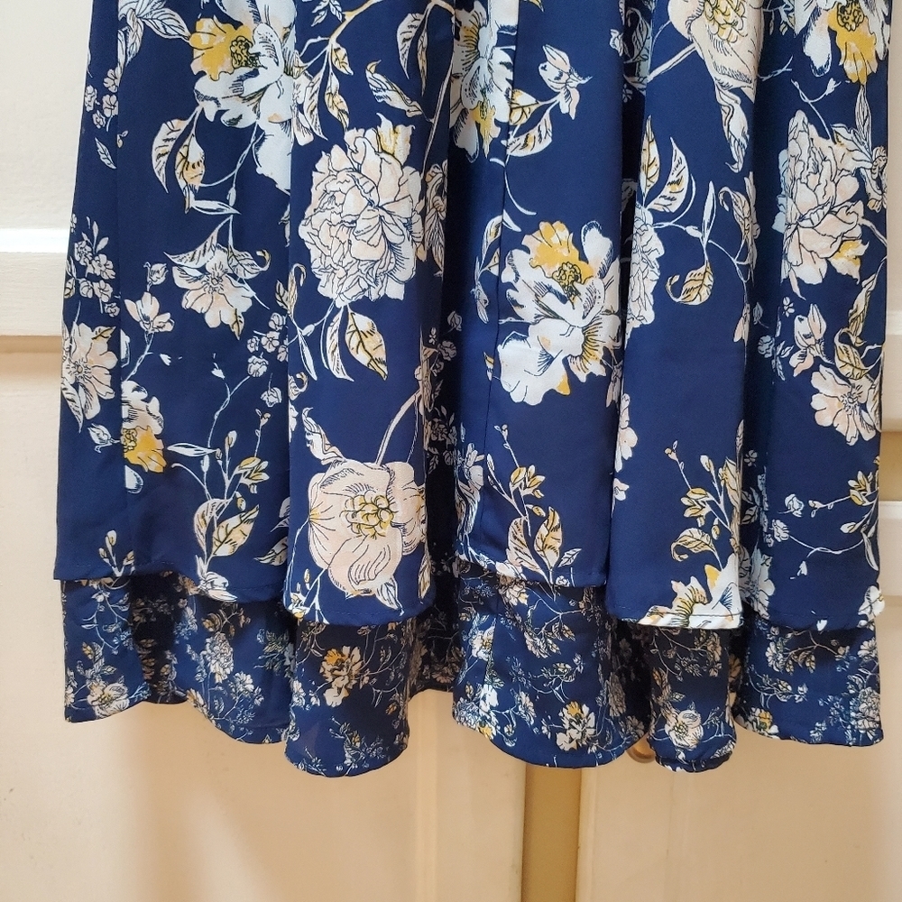 Blue Rain Women's Sleeveless Flowy Dress - Picture 4 of 7